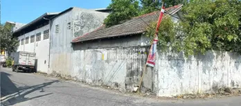 Jual Gudang 2 Lantai SHM Strategis di Kedinding Surabaya