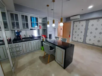 One Icon Residence &ndash; Luxury Apartment Akses Tunjungan Plaza