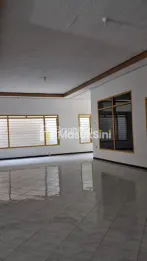 PELUANG EMAS DI LOWOKWARU! RUMAH KLASIK LOKASI PRIME LUAS 470M&sup2;