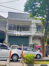 RUKO SIAP HUNI BERSIH TERAWAT LUAS 250 M² DI PUSAT BISNIS SAWOJAJAR