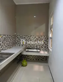 Rumah 2 lantai SHM Jual Cepat di Koala Regency, Sukolilo