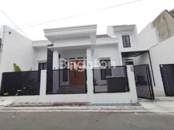 RUMAH BARU PREMIUM SEMI FURNISHED - BLIMBING, PUSAT KOTA MALANG