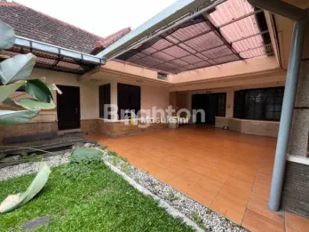 RUMAH AESTHETIC DI AREA DEKAT PASAR MODERN ORO ORO DOWO IJEN KOTA MALANG