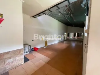 RUMAH AESTHETIC DI AREA DEKAT PASAR MODERN ORO ORO DOWO IJEN KOTA MALANG