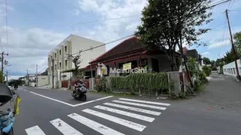 Rumah di Pusat Kota Yogyakarta Jl. Surokarsan Tamansiswa Kota Yogyakarta