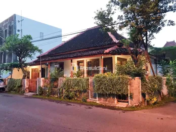 Rumah di Pusat Kota Yogyakarta Jl. Surokarsan Tamansiswa Kota Yogyakarta