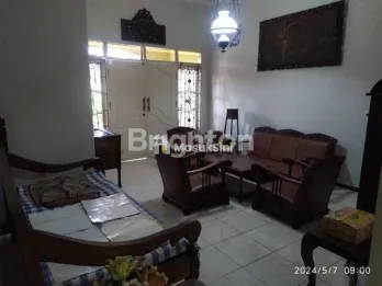 RUMAH DIJUAL 2 LT DI JL UTAMA SAWOJAJAR 1 MALANG