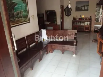 RUMAH DIJUAL DAERAH SAWOJAJAR DEKAT DENGAN PINTU TOL DAN PUSAT KULINER