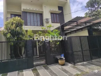 RUMAH MEWAH 2 LANTAI DI SAWOJAJAR, LT 120M&sup2;, 5 KT