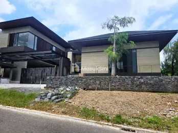 Rumah Mewah 2 Lantai Dijual Semi Furnished di Citrasun Garden Semarang
