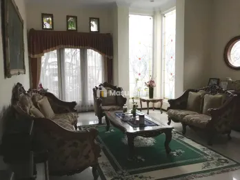 Rumah Mewah 2 Lantai Dijual Pondok Blimbing Indah Araya Kota Malang