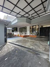 RUMAH MINIMALIS MODERN STRATEGIS PUSAT KOTA AREA GUNUNG GUNUNG IJEN MA