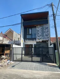Rumah Modern Minimalis Rungkut Mapan Akses Mudah