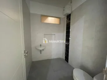 Rumah Premium Siap Huni Area Favorit Surabaya Barat Royal Residence