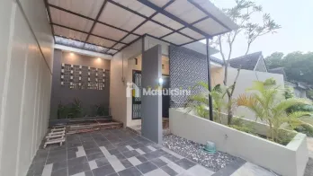 RUMAH SEMI 2 LANTAI, DALAM PERUMAHAN, 5 MENIT KE SD MODEL SLEMAN