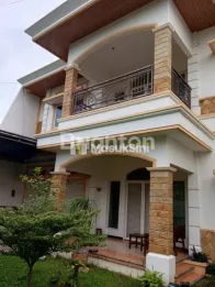 RUMAH SEWA 2 LANTAI SIAP HUNI PUNCAK DIENG MALANG