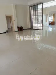 RUMAH SEWA 2 LANTAI SIAP HUNI PUNCAK DIENG MALANG