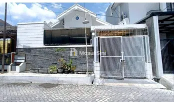 Rumah Siap Huni Sudah Renovasi di Area Strategis Wiguna