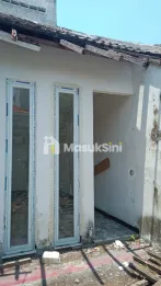 rumah startegis di surabaya barat