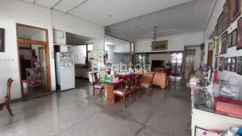 RUMAH STRATEGIS JALAN RAMAI DI DEKAT JL IJEN MALANG