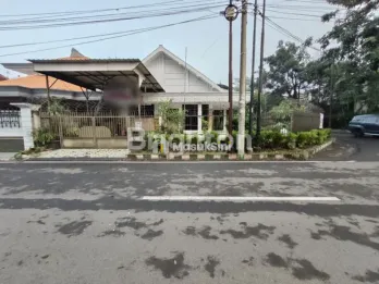 RUMAH SUPER STRATEGIS HOOK DEKAT IJEN DAN MALL OLYMPIC GARDEN MALANG