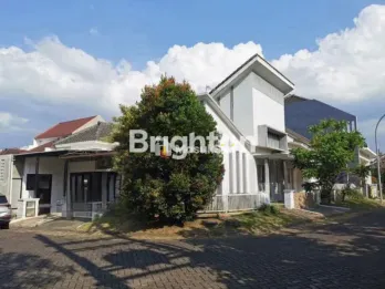 RUMAH POJOK HOOK VILLA PUNCAK TIDAR MALANG