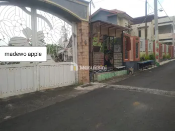 tanah dekat wisata baloga kota batu(madewo apples)