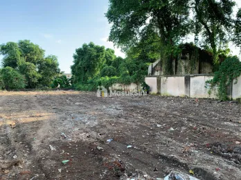 Tanah Pekarangan Pinggir Jalan Kahuripan Di Bukit Permai Jember