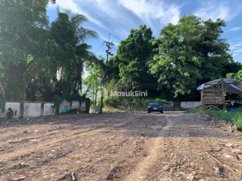 Tanah Pekarangan Pinggir Jalan Kahuripan Di Bukit Permai Jember