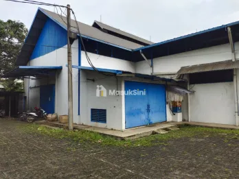 Turun Harga, Dijual Cepat Pabrik di Jl Raya Otonom Pasar Kemis, Gang Remaja