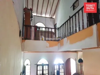Dijual Rumah Kebayoran Lama Lokasi Strategis Dekat PIM Akses Jalan 2 Mobil