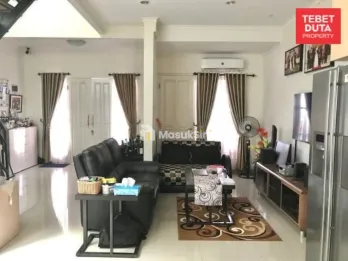 Dijual Rumah Tebet Barat Bagus & Siap Huni 2 Lantai Jalan 1 Mobil