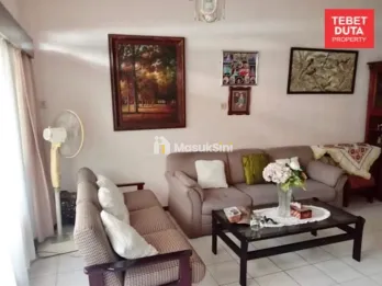 Dijual Cepat Rumah Tebet Barat Lokasi Strategis Nyaman Jalan 1 Mobil