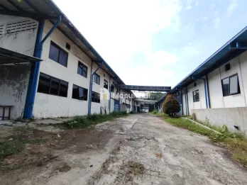 GUDANG EX GARMENT PINGGIR JALAN NASIONAL PARUNG BOGOR