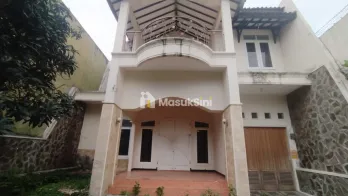 jual cepat rumah luas dekat SUHAT, UB, POLINEMA, ASIA cocok bangun kos.