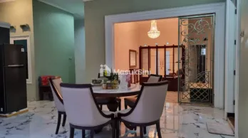 jual rumah semi furnish, bagus, terawat dan siap huni dekat UMM3.