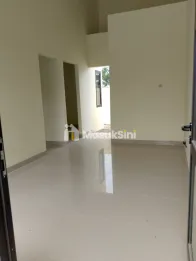 KONTRAKAN RUMAH MURAH LOKASI PINGGIR JALAN RAYA BEBAS BANJIR BEKASI