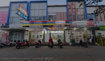 RUKO GANDENG DI KAWASAN PERBELANJAAN