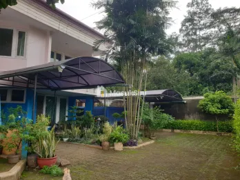 Rumah Hook Cilandak Permai LT 353m&sup2; | Taman Luas, Privasi Tinggi, Dekat Tol