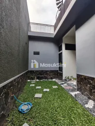 Rumah modern luxury baru gress di kawasan premium Araya Malang.