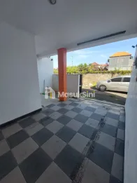 Sewa Rumah Nyaman Tenang 2 Lantai 2 Kamar Tukad Badung Renon