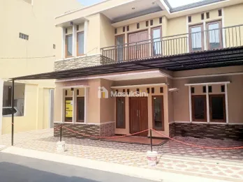 di jual rumah dalam cluster