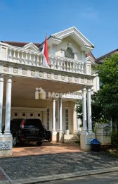 Dijual Cepat Rumah Besar di Kota Wisata Cibubur Kota Wisata BISA NEGO