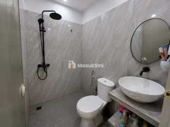 DIJUAL RUMAH FULL FURNISHED &ndash; SIAP HUNI Grand Mahkota 2, Bekasi