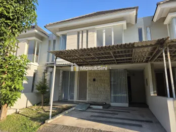 Dijual Rumah Siap Huni di Perumahan CitraLand the GreenLake Surabaya