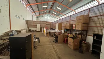 Gudang & Kantor Strategis Poros Provinsi Malang