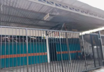 Gudang Pinggir jalan Ajung Klompangan cocok untuk Usaha