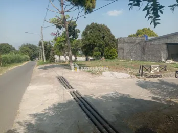 Jual Tanah Pinggir Jalan Desa Pakuhaji &ndash; SHM, Bebas Banjir, Lokasi Strategi
