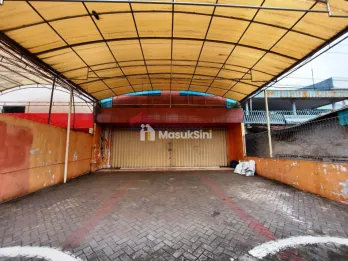 Ruko Kawasan Bisnis Akses Dilalui Kendraan besar Cocok untuk Showroom