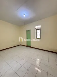 Rumah 5 Kamar Tidur di Perum Pondok Bambu Kebonsari Jember